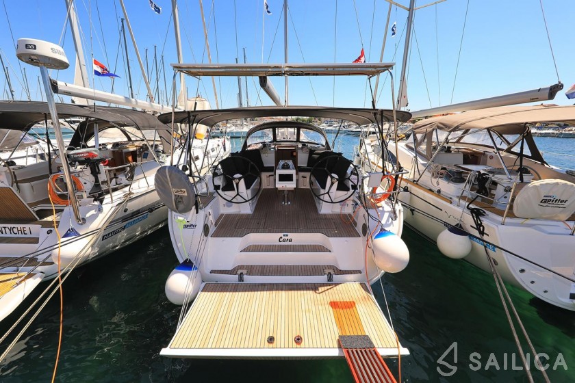 Bavaria 46 Cruiser - Yacht Charter Sailica
