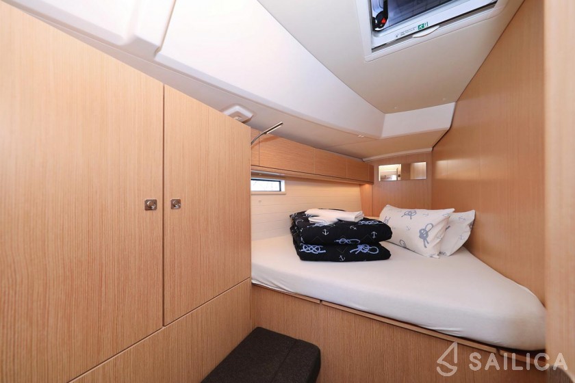 Bavaria 46 Cruiser - Yacht Charter Sailica