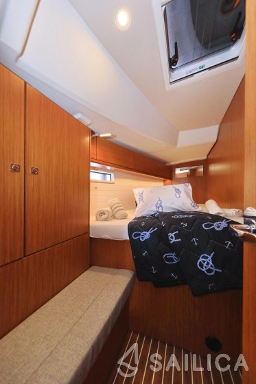 Bavaria 46 Cruiser - Yacht Charter Sailica