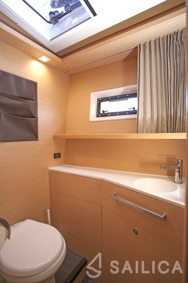 Lagoon 52F - Yacht Charter Sailica