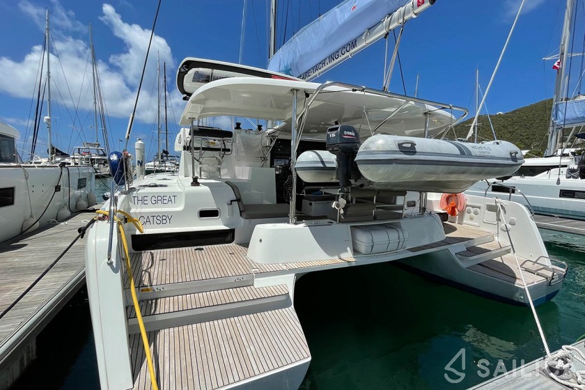 Lagoon 42 - Yacht Charter Sailica