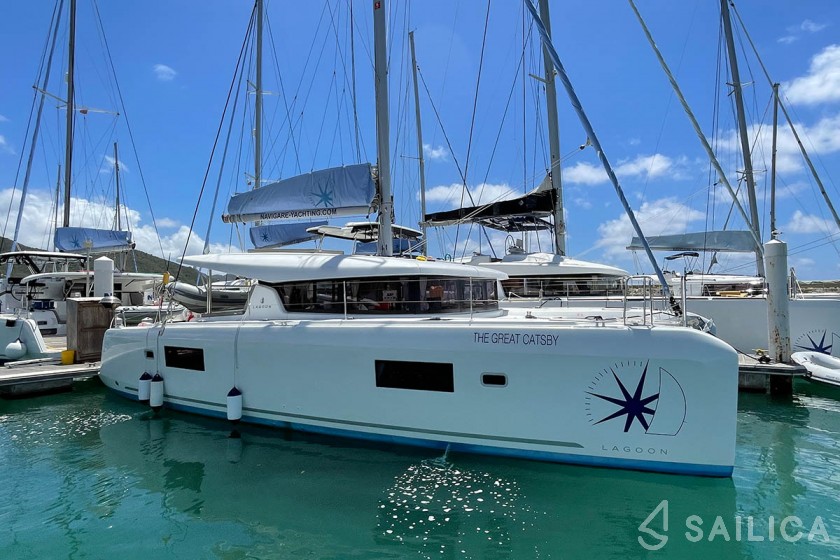 Lagoon 42 - Yacht Charter Sailica