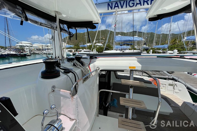 Lagoon 42 - Yacht Charter Sailica
