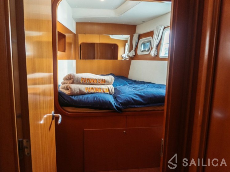 Lagoon 440 - Yacht Charter Sailica