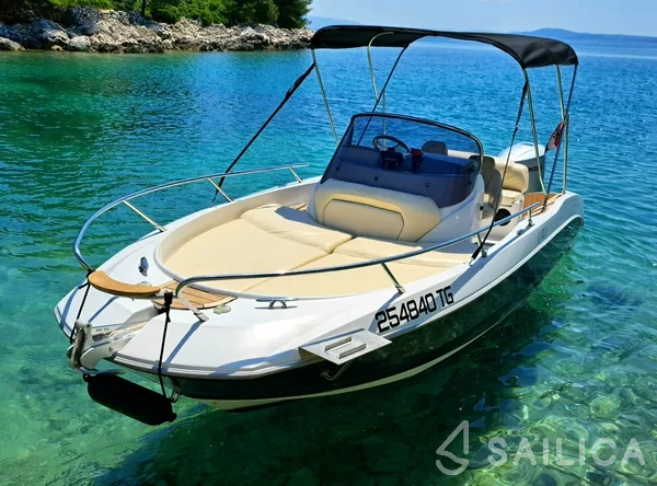 Key Largo 20 - Yacht Charter Sailica