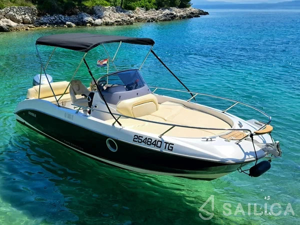 Key Largo 20 - Yacht Charter Sailica
