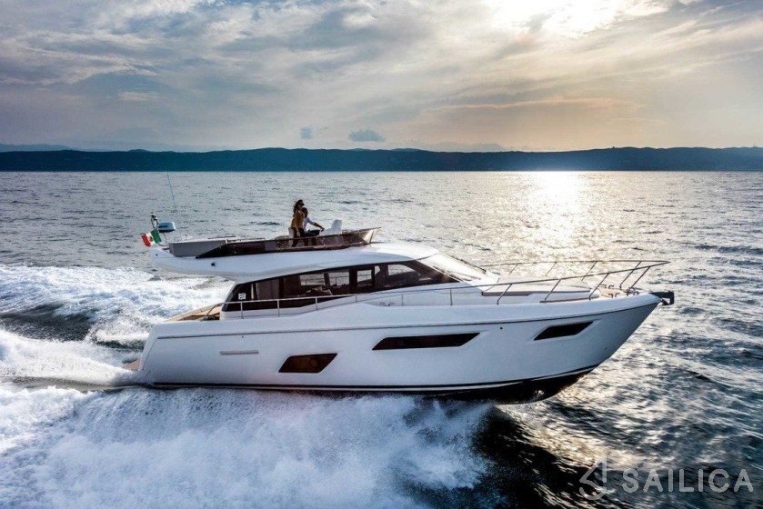 Ferretti 450 - Yacht Charter Sailica