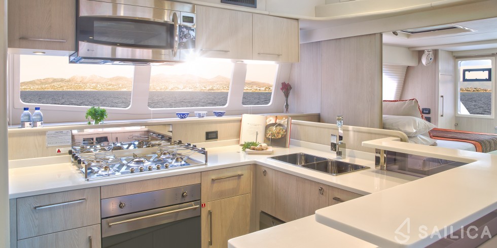 Leopard 58 - Yacht Charter Sailica