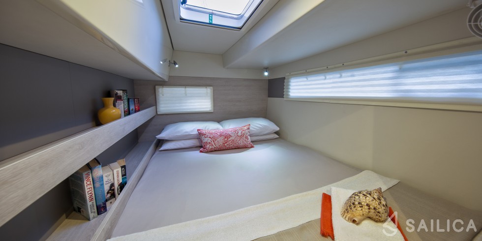 Leopard 43 PC - Yacht Charter Sailica