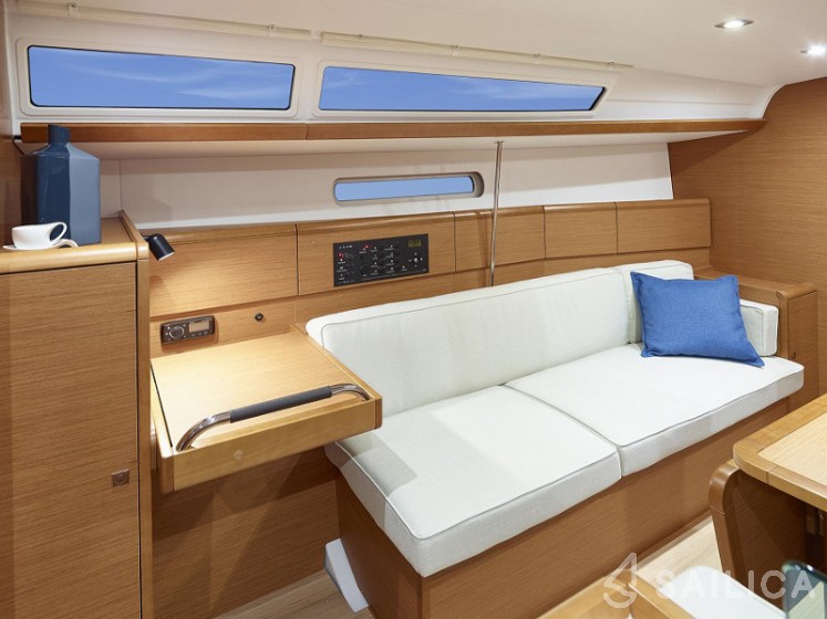 Sun Odyssey 389 - Yacht Charter Sailica