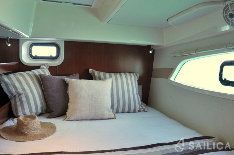 Leopard 44 - Yacht Charter Sailica