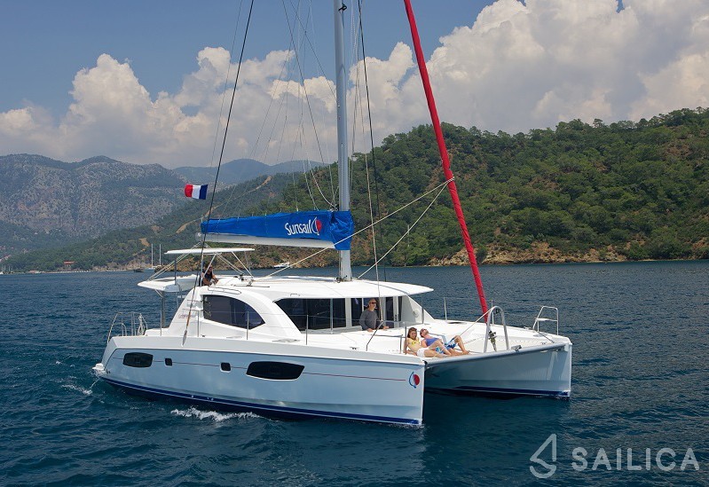 Leopard 44 - Yacht Charter Sailica
