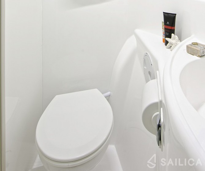 Leopard 44 - Yacht Charter Sailica