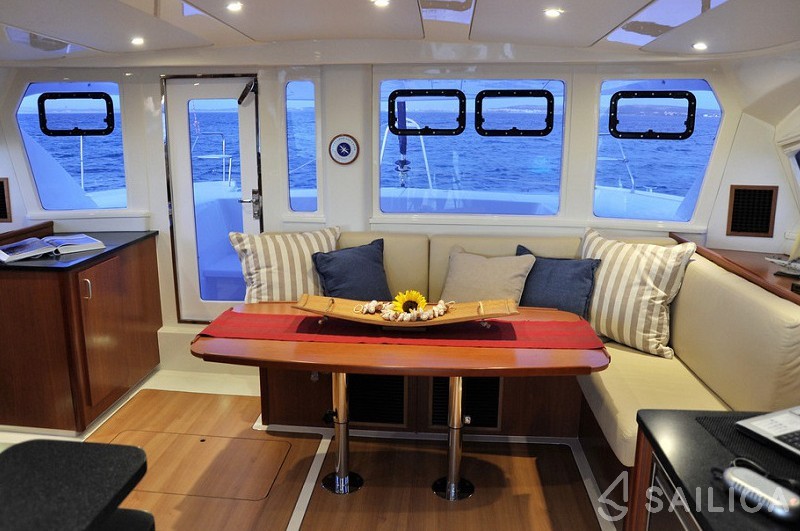 Leopard 44 - Yacht Charter Sailica
