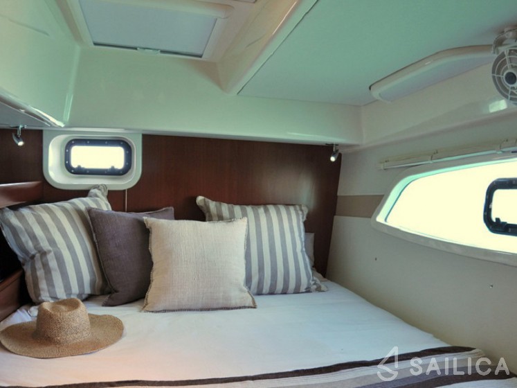 Leopard 44 - Yacht Charter Sailica