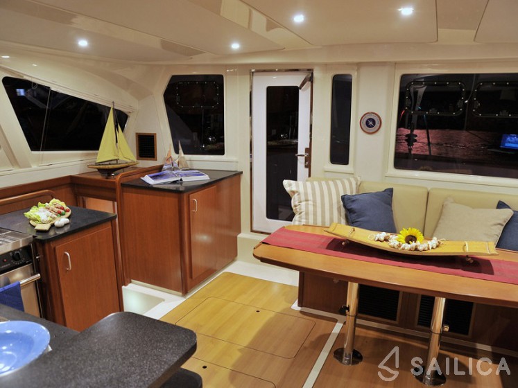 Leopard 44 - Yacht Charter Sailica
