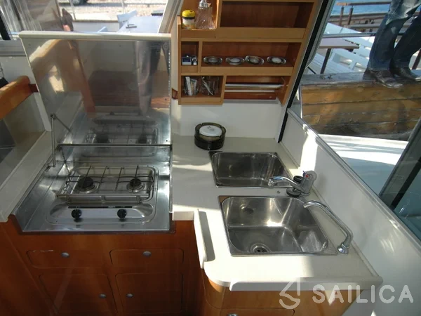 Adria 1002 - Yacht Charter Sailica