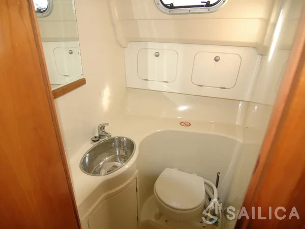 Adria 1002 - Yacht Charter Sailica