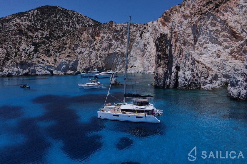 Lagoon 560 S2 - Yacht Charter Sailica