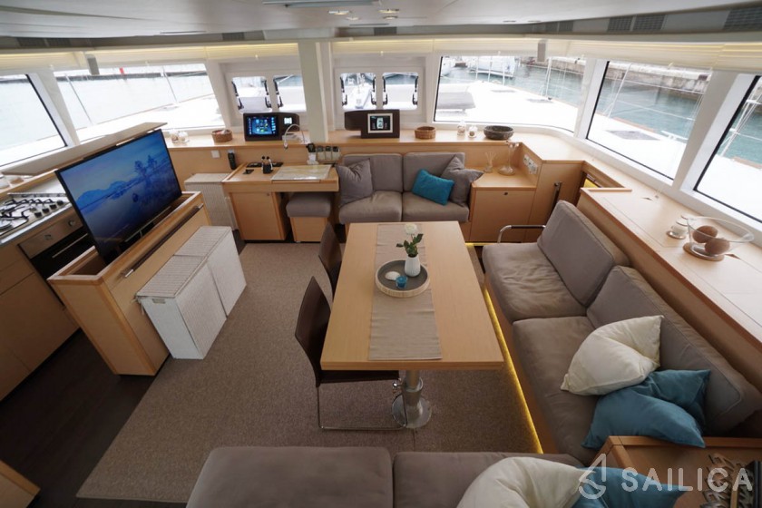 Lagoon 560 S2 - Yacht Charter Sailica