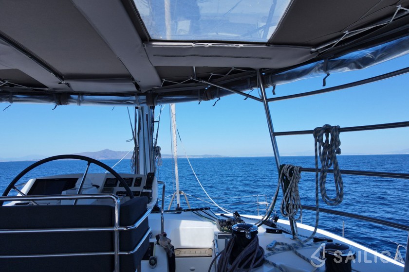 Lagoon 560 S2 - Yacht Charter Sailica