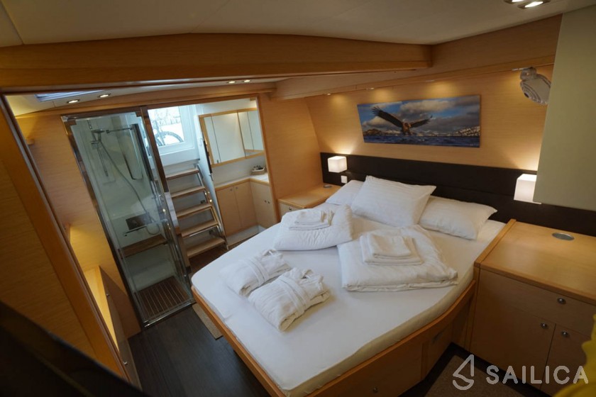 Lagoon 560 S2 - Yacht Charter Sailica