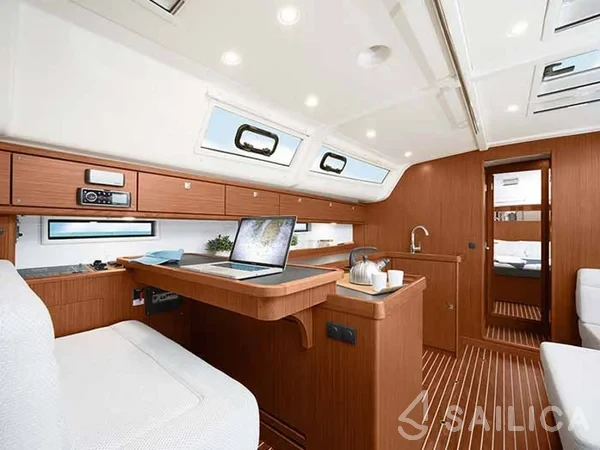 Bavaria Cruiser 51 - Yacht Charter Sailica