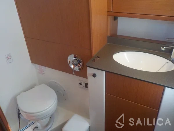 Bavaria Cruiser 51 - Yacht Charter Sailica