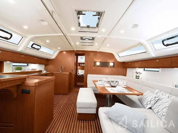 Bavaria Cruiser 51 - Yacht Charter Sailica