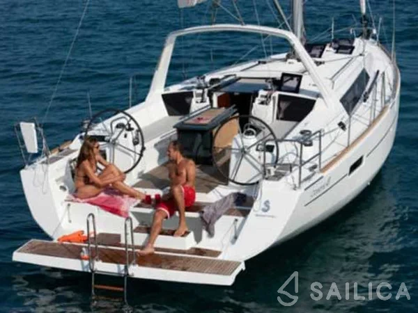 Oceanis 41 - Yacht Charter Sailica