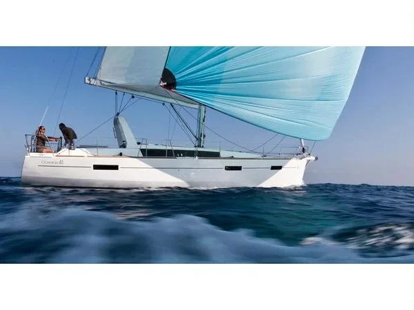 Oceanis 41 - Yacht Charter Sailica