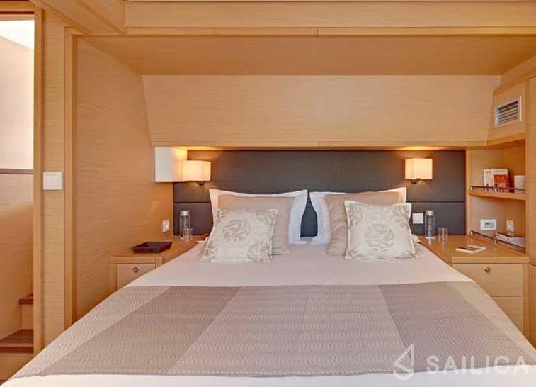 Lagoon 620 - Yacht Charter Sailica