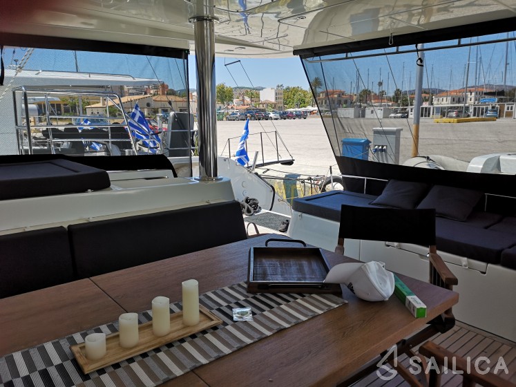 Lagoon 620 - Yacht Charter Sailica