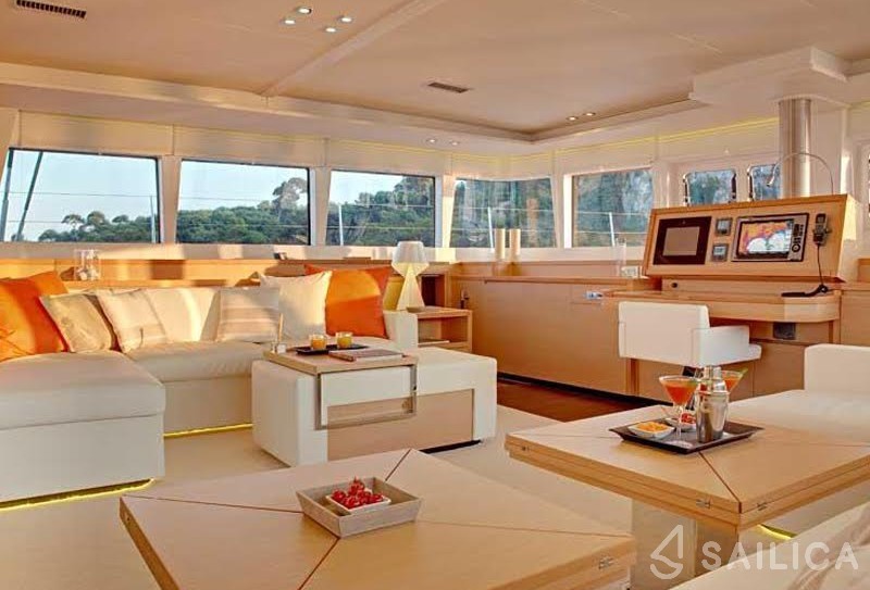 Lagoon 620 - Yacht Charter Sailica