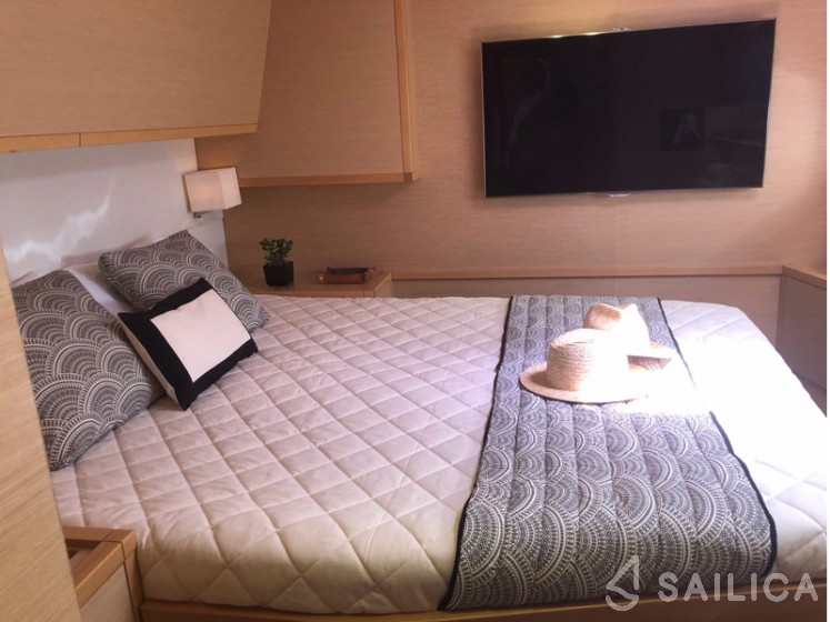 Lagoon 620 - Yacht Charter Sailica