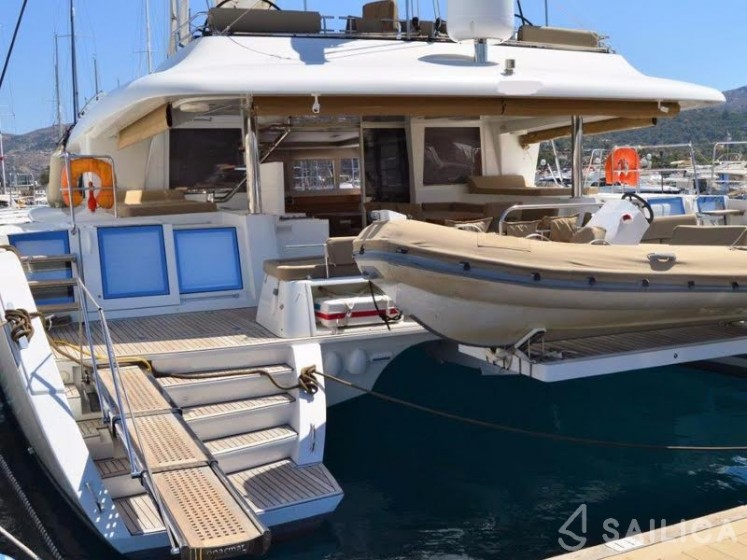 Lagoon 620 - Yacht Charter Sailica