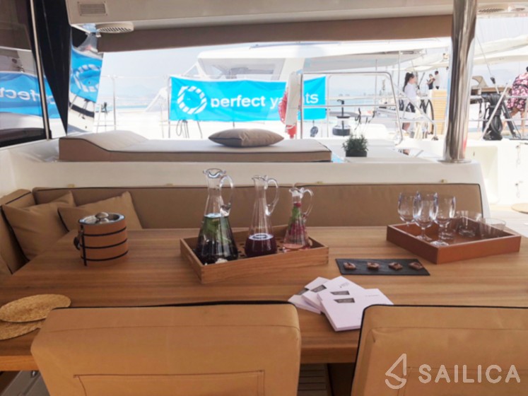Lagoon 620 - Yacht Charter Sailica