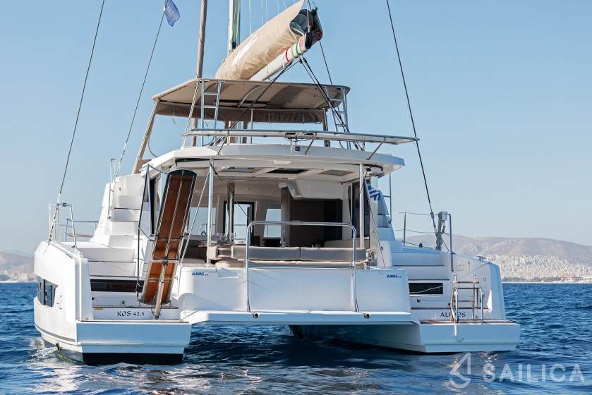 Bali 4.2 - Yacht Charter Sailica