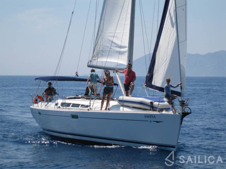 Sun Odyssey 45 - Yacht Charter Sailica