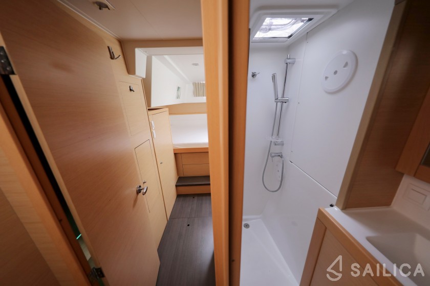 Lagoon 39 - Yacht Charter Sailica