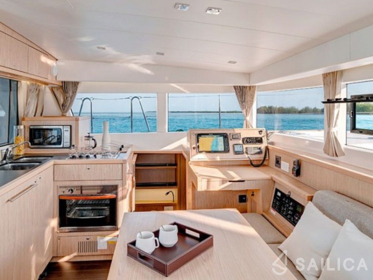 Lagoon 39 - Yacht Charter Sailica