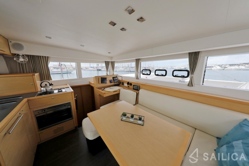 Lagoon 39 - Yacht Charter Sailica