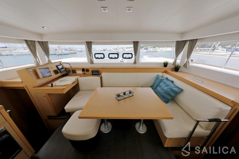 Lagoon 39 - Yacht Charter Sailica