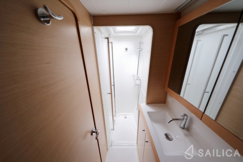 Lagoon 39 - Yacht Charter Sailica