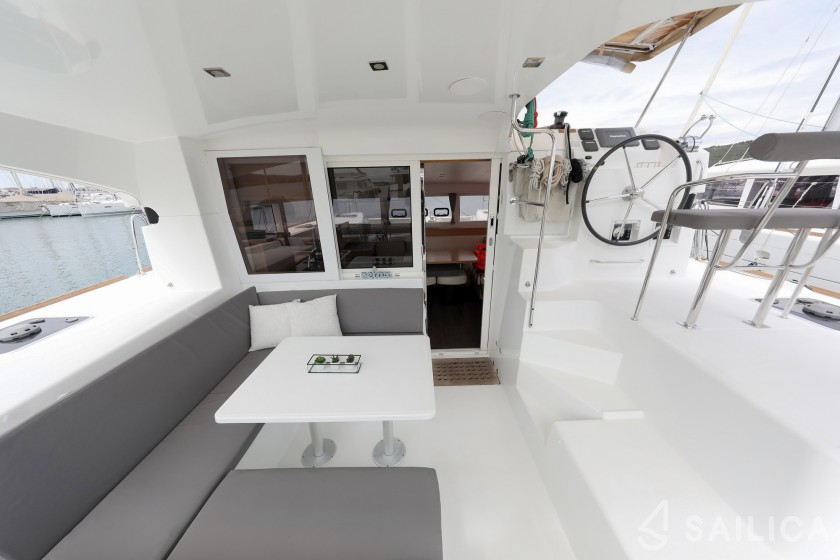 Lagoon 39 - Yacht Charter Sailica
