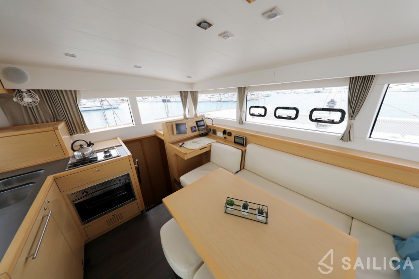 Lagoon 39 - Yacht Charter Sailica