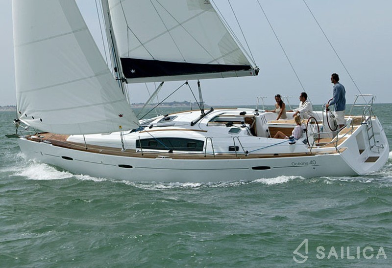 Oceanis 40 - Yacht Charter Sailica
