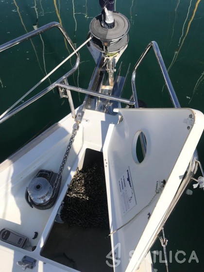 Oceanis 40 - Yacht Charter Sailica