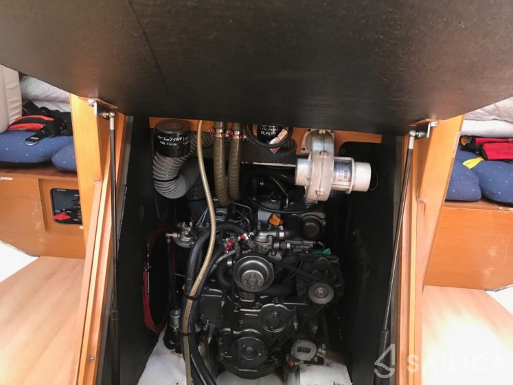 Sun Odyssey 409 - Yacht Charter Sailica