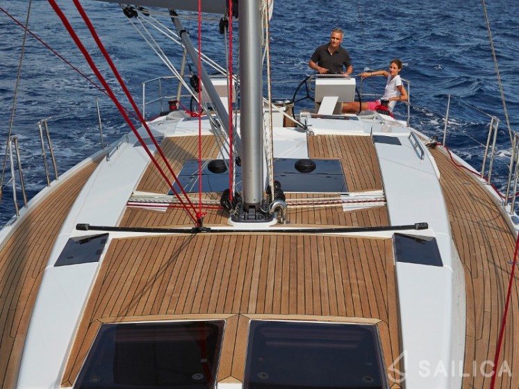 Hanse 455 - Yacht Charter Sailica